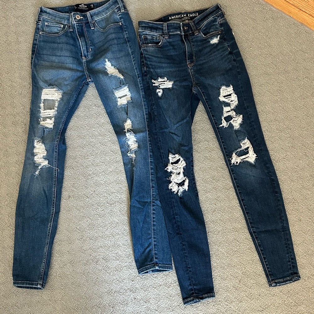 American Eagle and Hollister Women's Distressed Blue Skinny Jeans